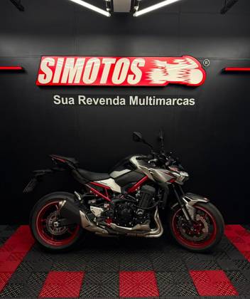 KAWASAKI Z900 KAWASAKI Z900